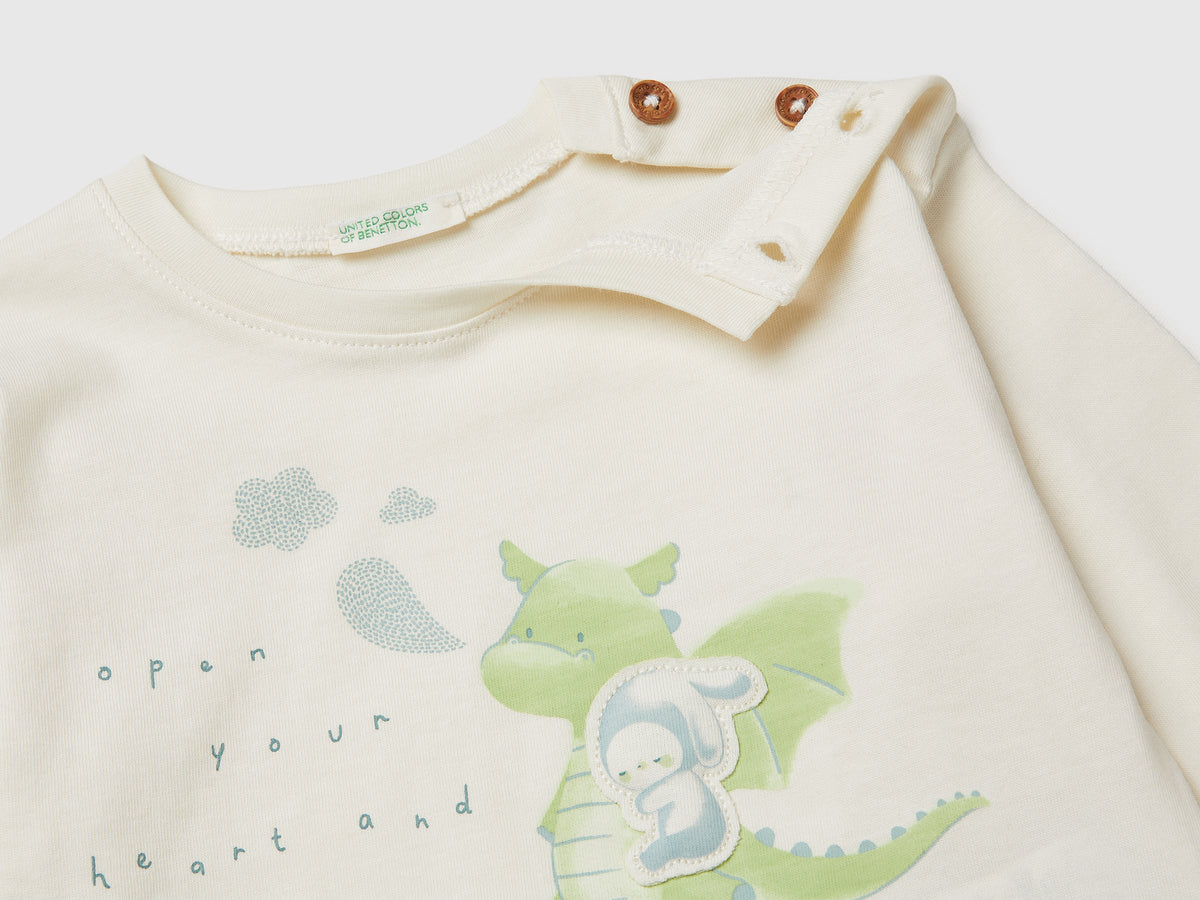 T-shirt con patch in cotone bio