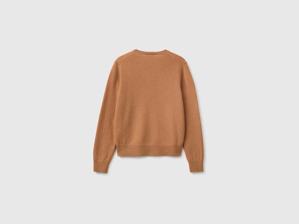 Maglia scollo a V cammello in pura lana Merino