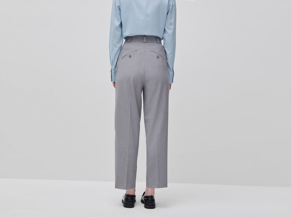 Pantaloni carrot fit
