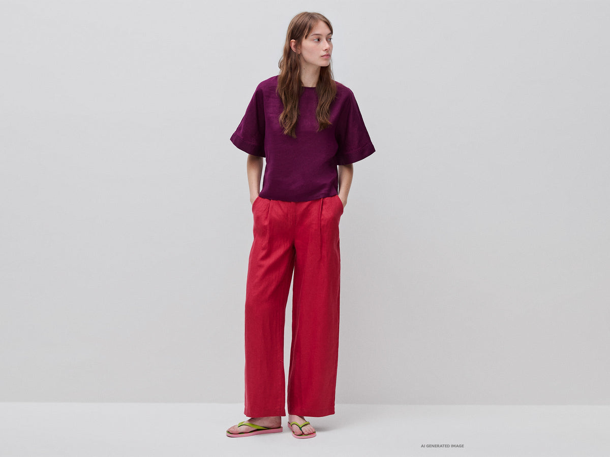 Blusa girocollo in puro lino