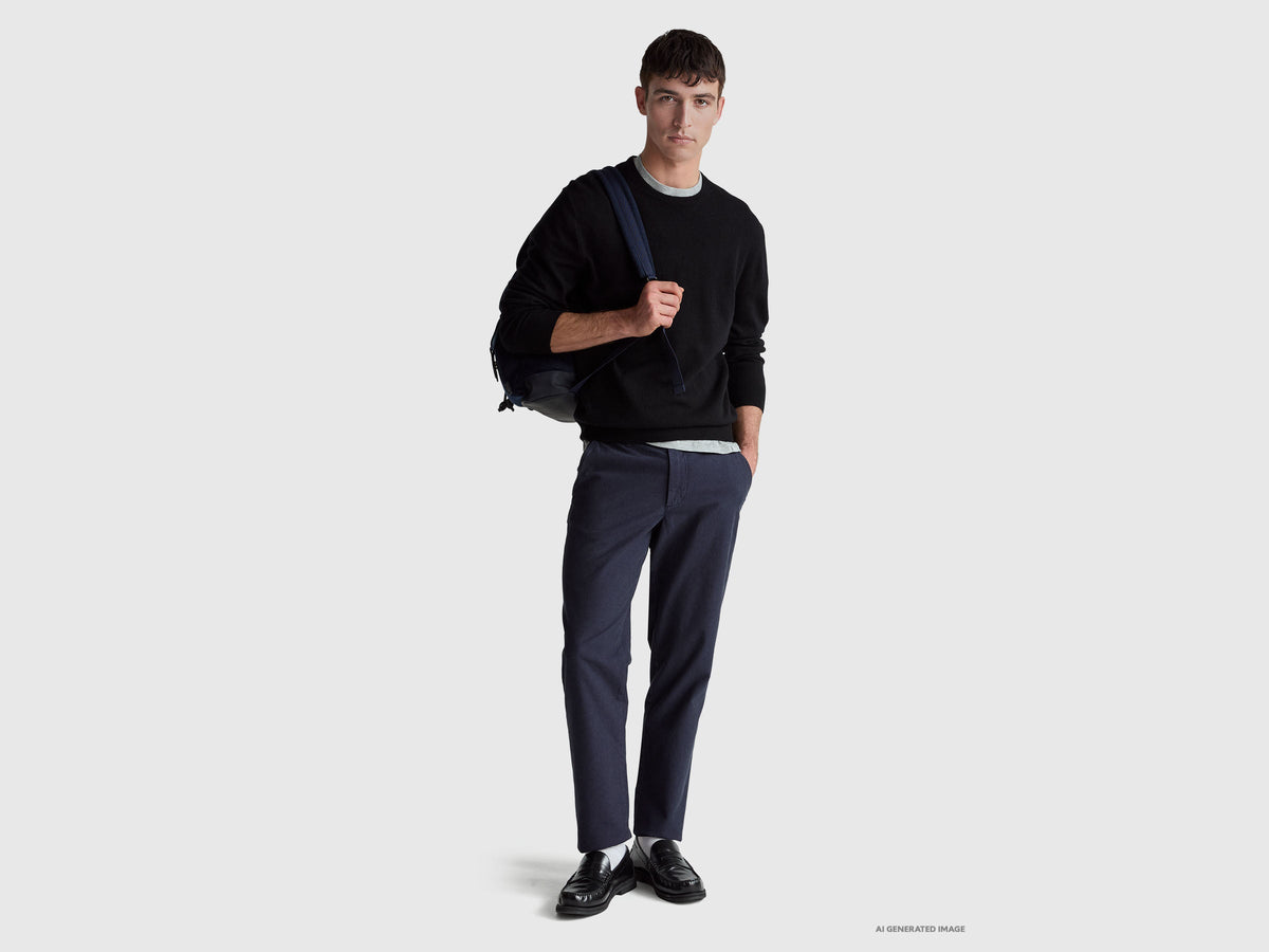 Maglia nera in pura lana Merino