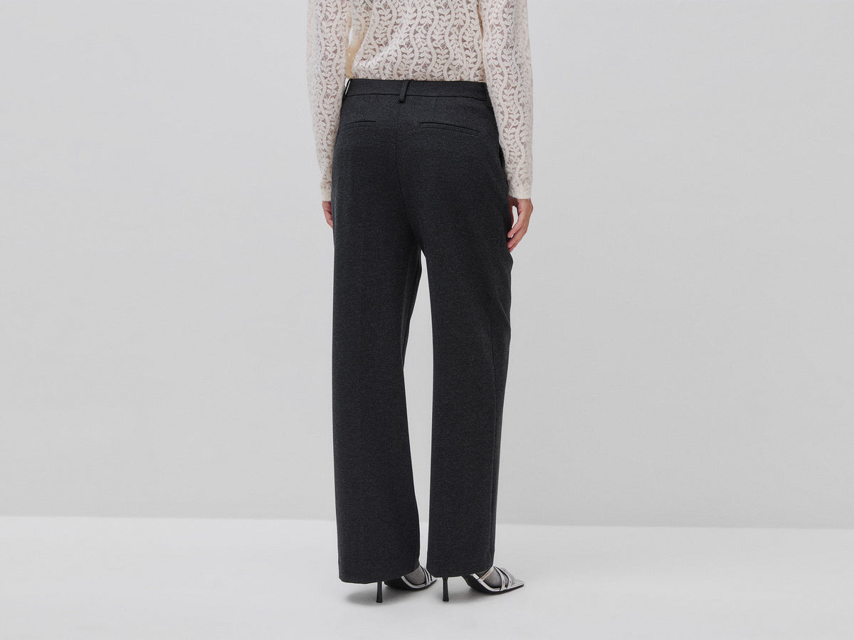Pantaloni in flanella con piega
