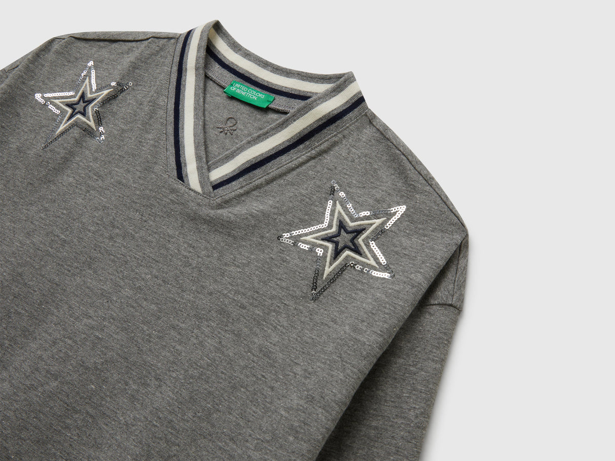T-shirt con ricamo paillettes