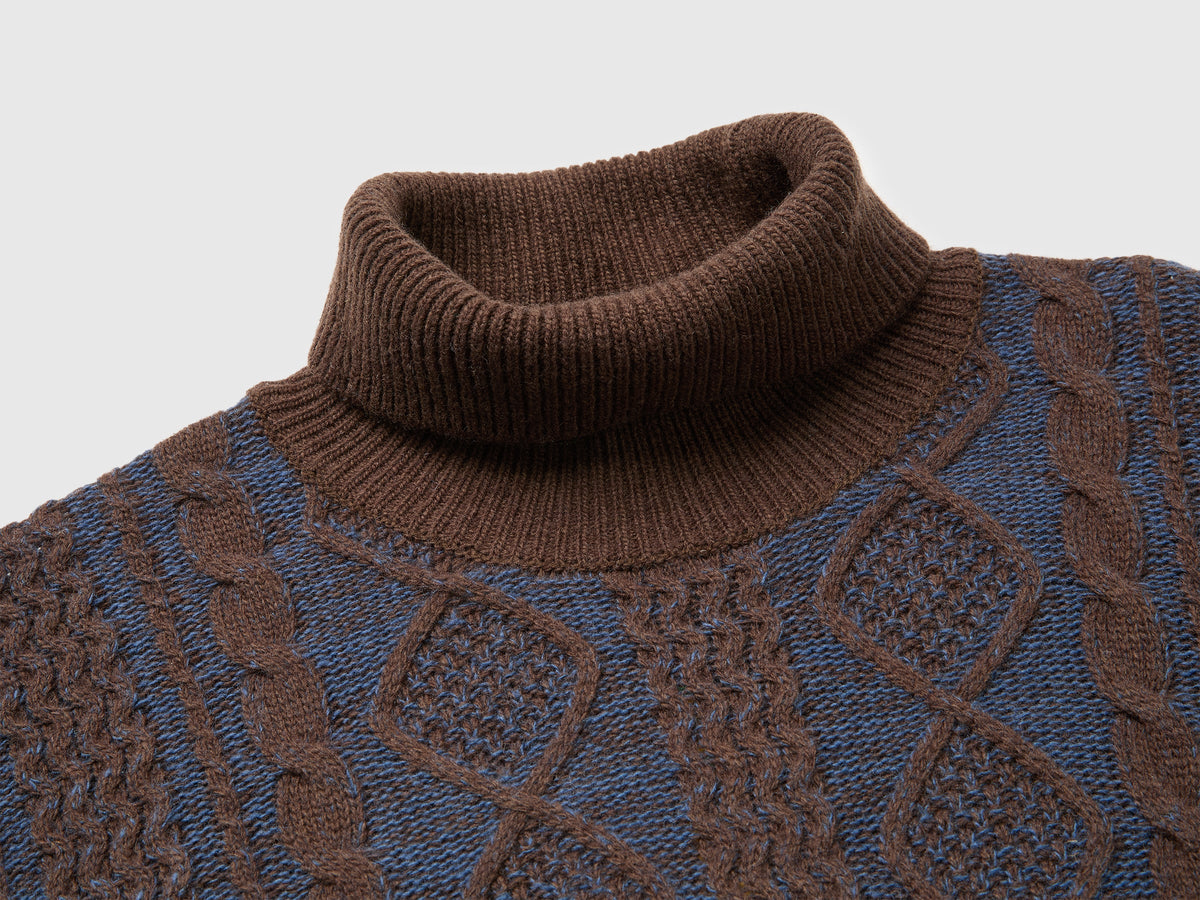 Maglia collo alto lavorata in misto lana