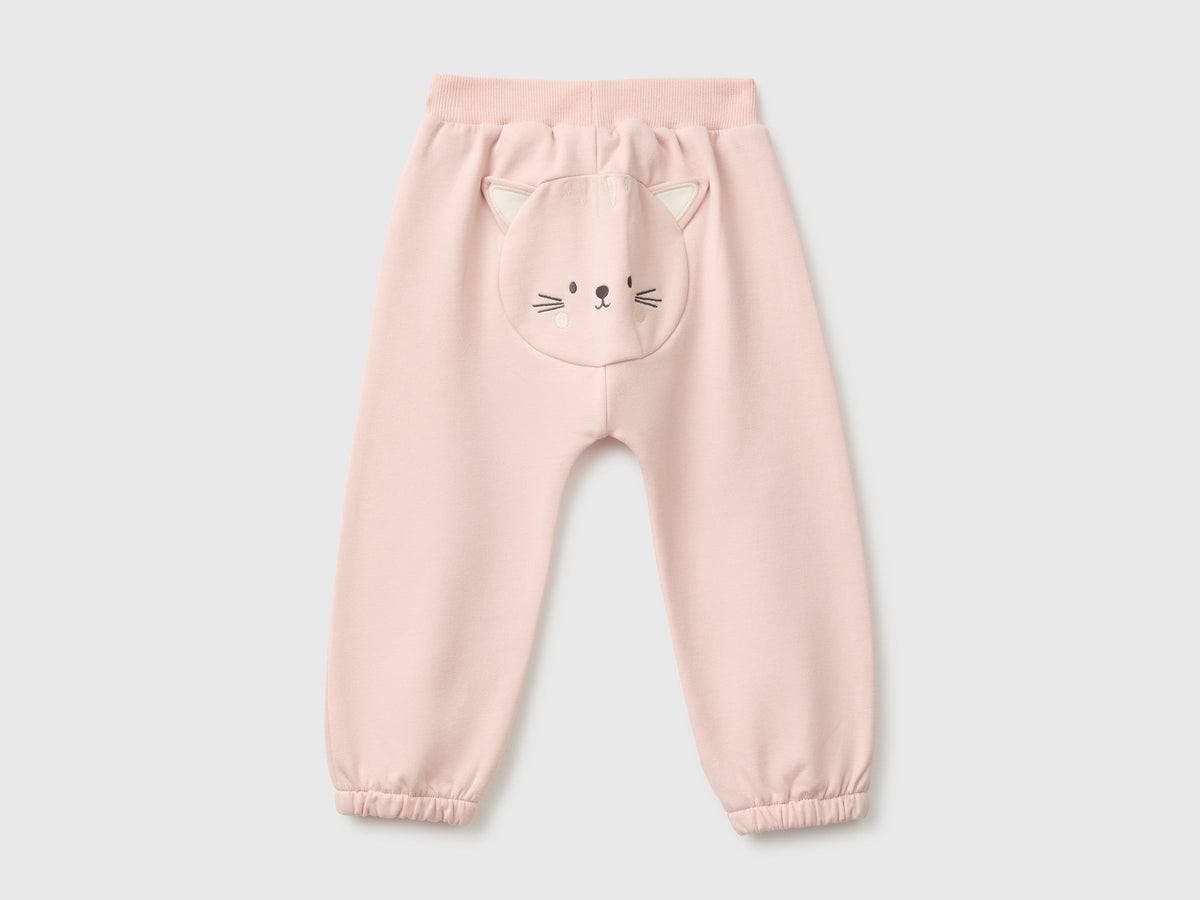 Pantaloni in felpa con animaletto sul retro