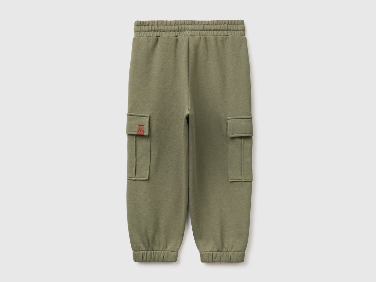 Pantaloni in felpa con tasconi
