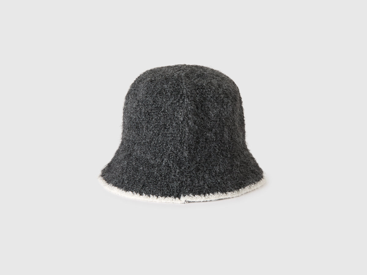 Cappello in misto lana bouclè