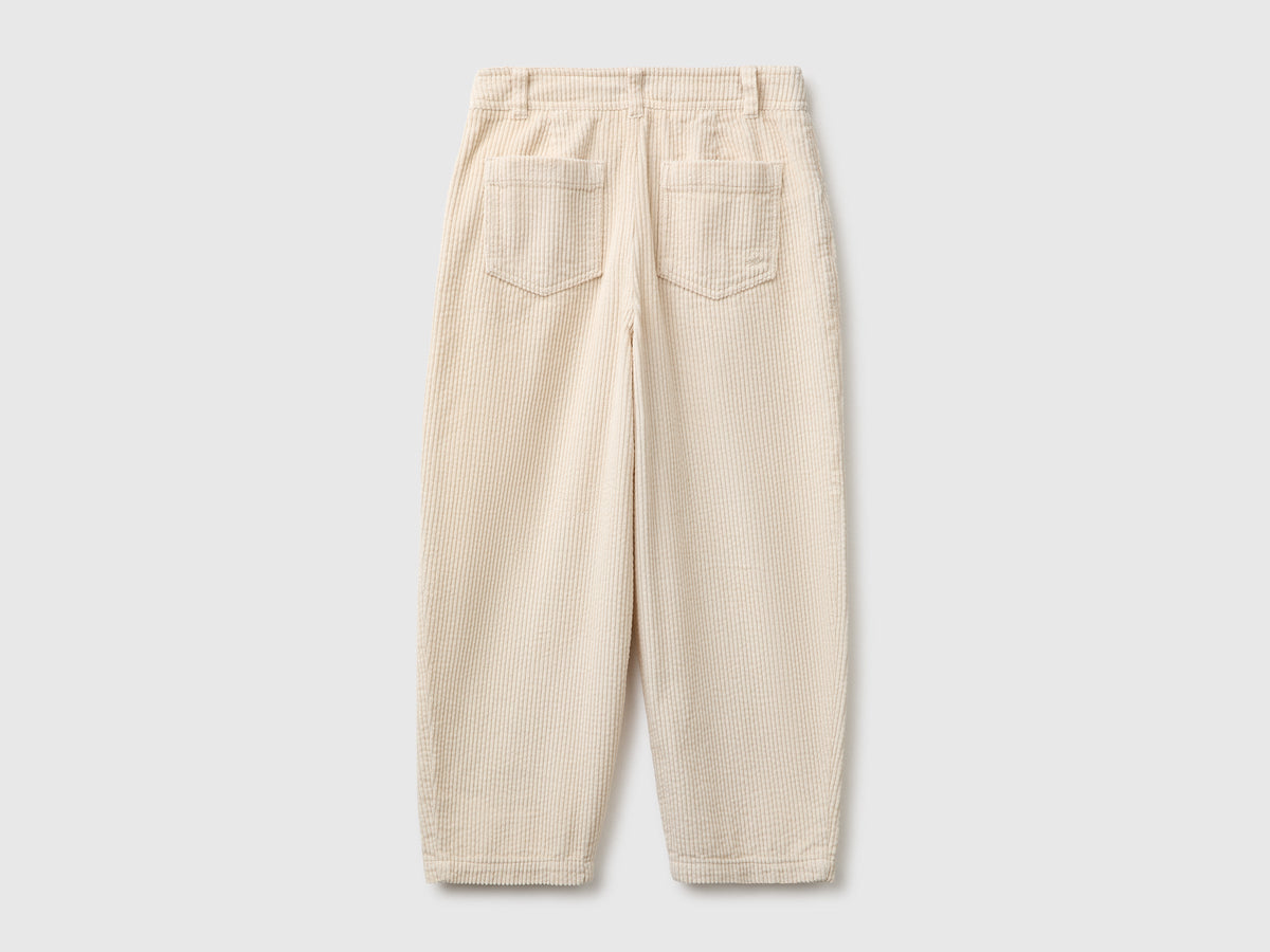 Pantaloni barrel fit in velluto a costine