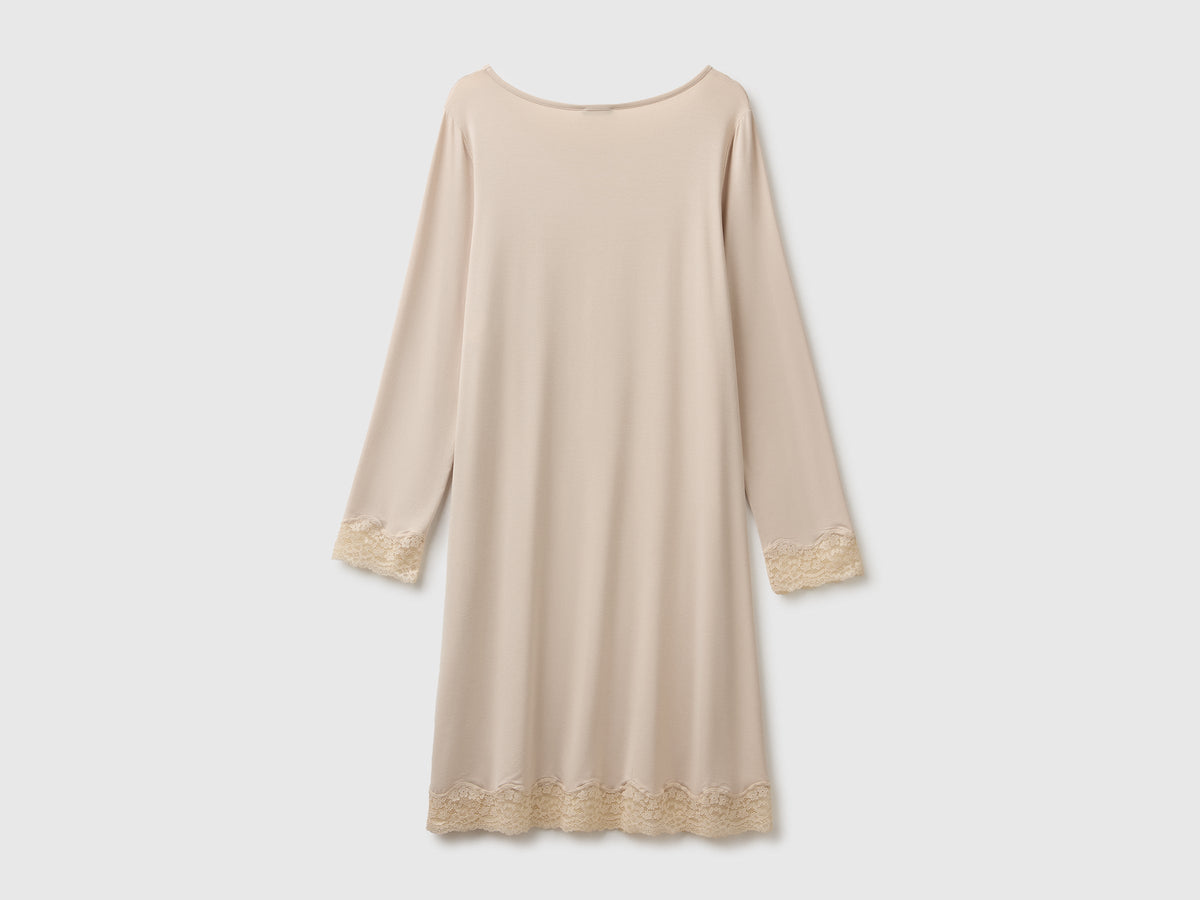 Camicia da notte fluida con pizzo