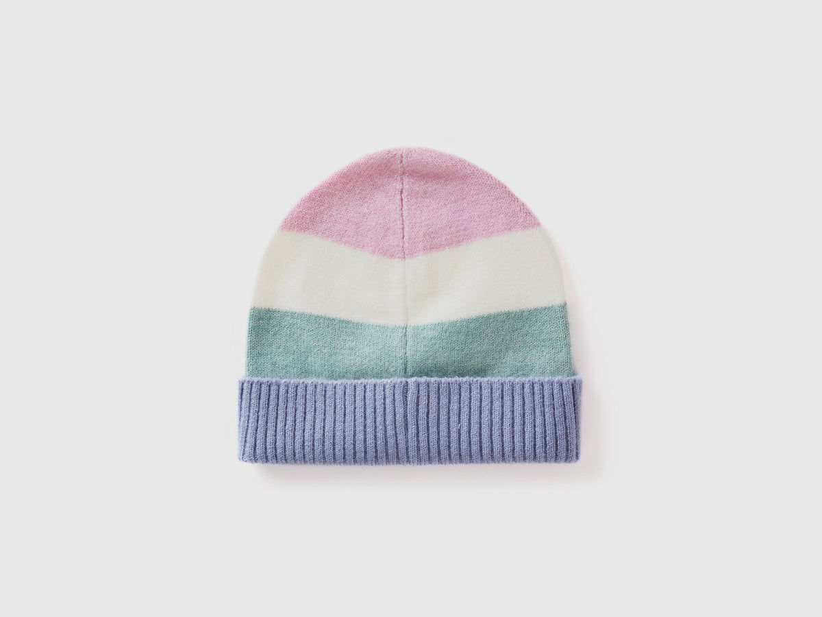 Cappello a righe multicolor