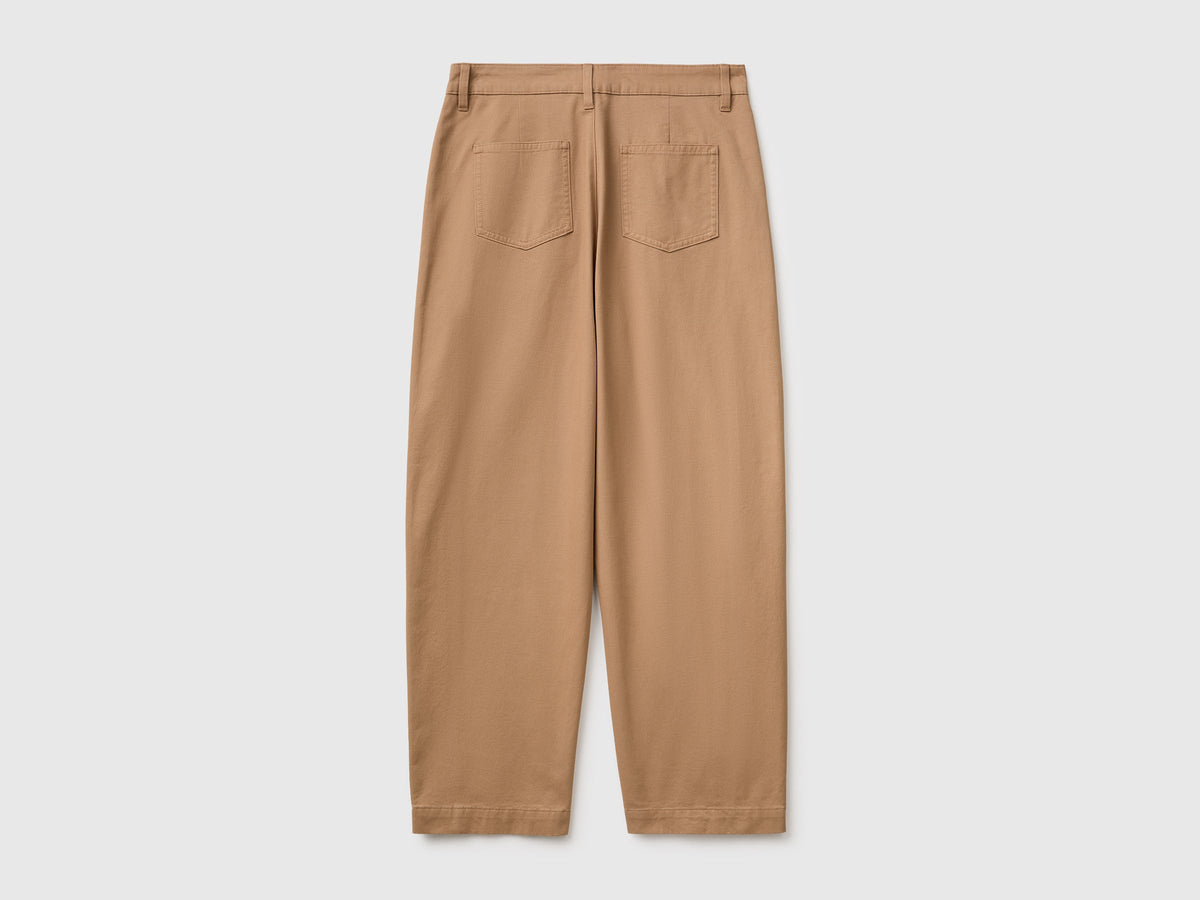 Pantaloni a vita bassa