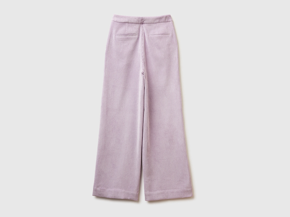 Pantaloni svasati in velluto