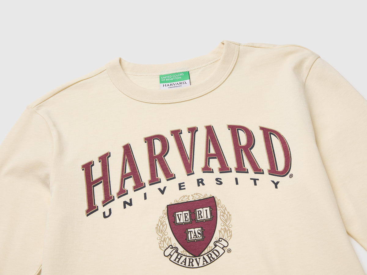 T-shirt ©Harvard University