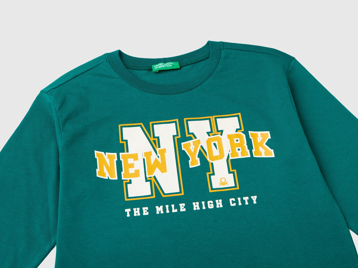 T-shirt manica lunga stile college