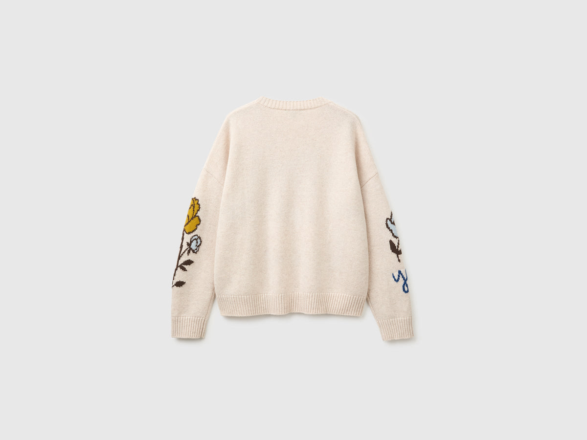 Maglia 100% lana con intarsio floreale