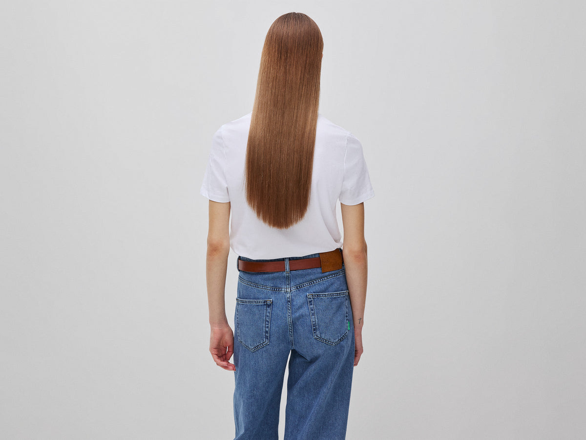 T-shirt con stemma ricamato