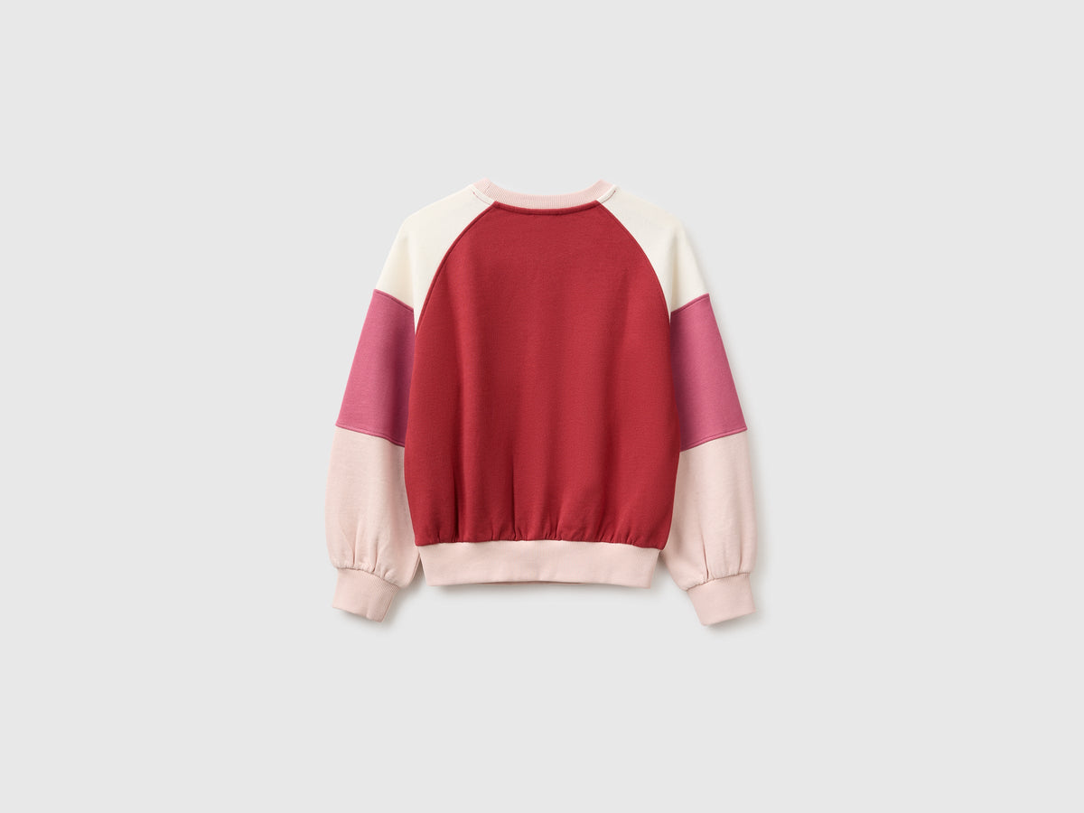 Felpa color block con ricamo