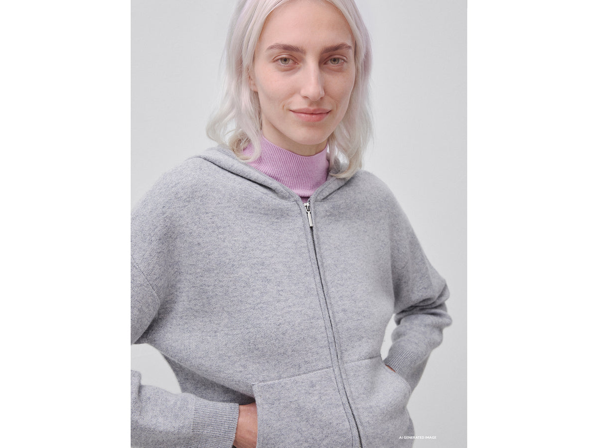 Maglia con zip e cappuccio in misto lana e cashmere