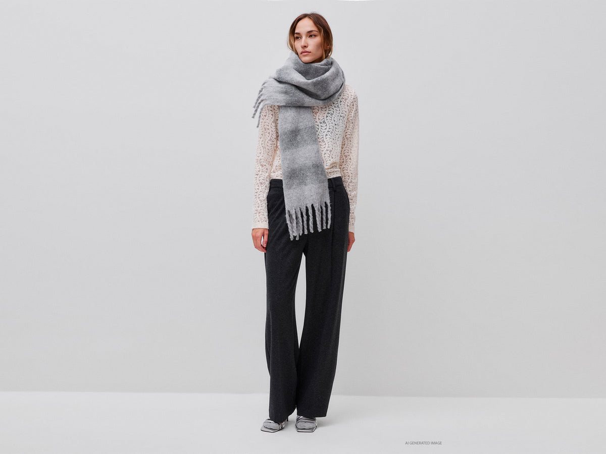 Pantaloni in flanella con piega
