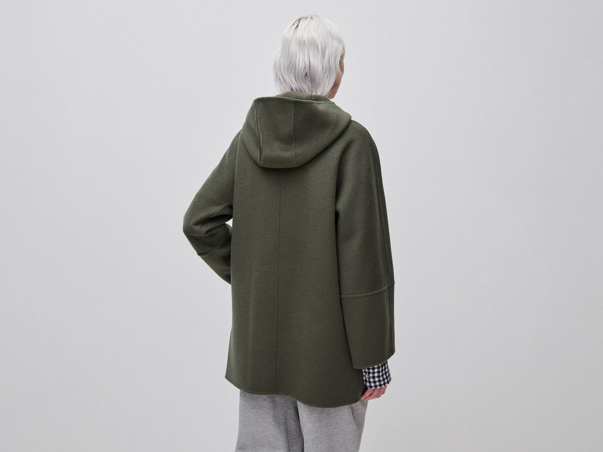 Cappotto doppiopetto con cappuccio