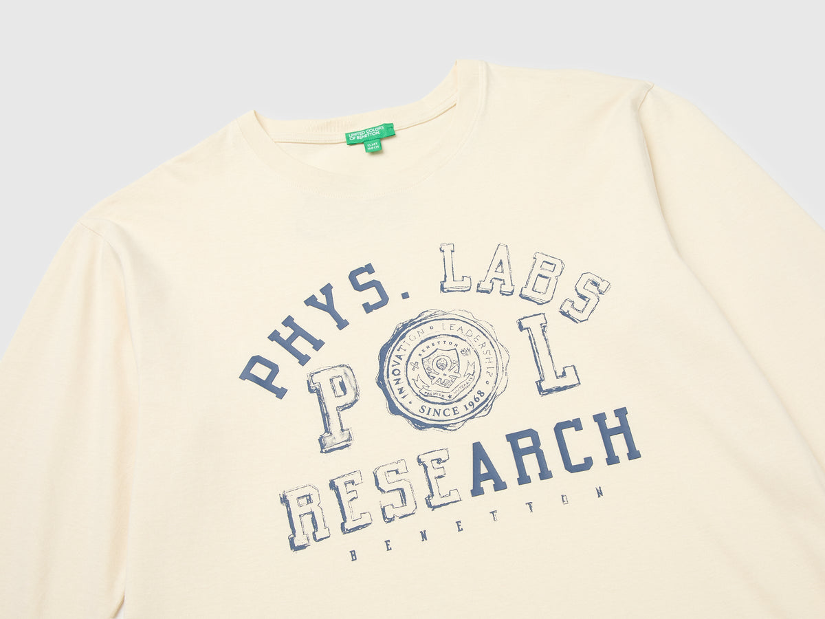 T-shirt con stampa e patch 100% cotone bio