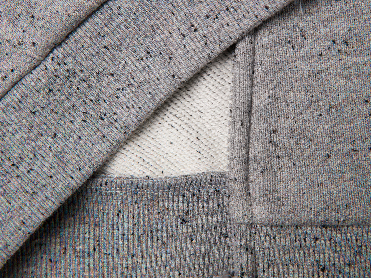 Felpa over fit con zip e stampe