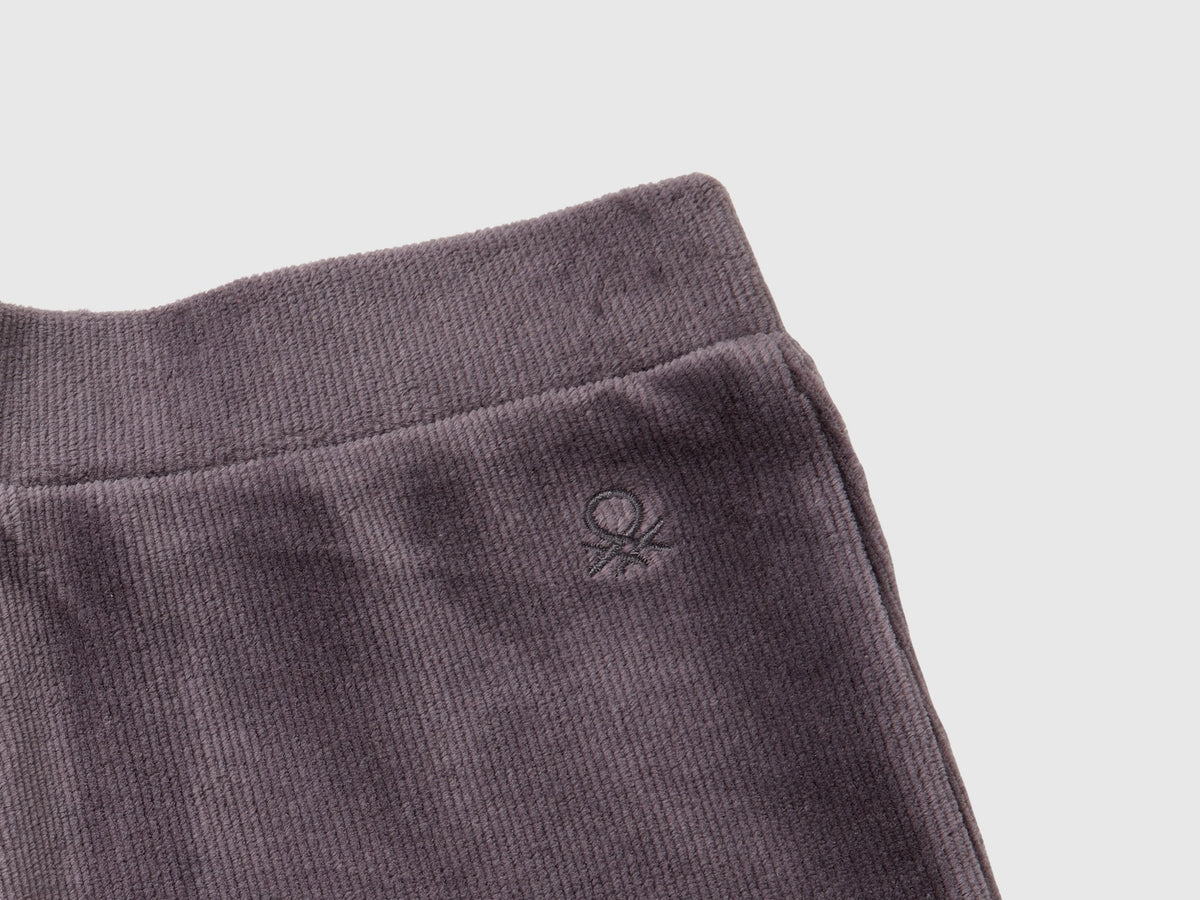 Pantaloni ampi in ciniglia
