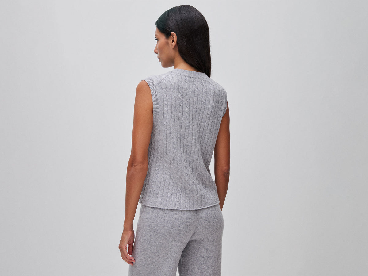 Gilet in maglia con trecce