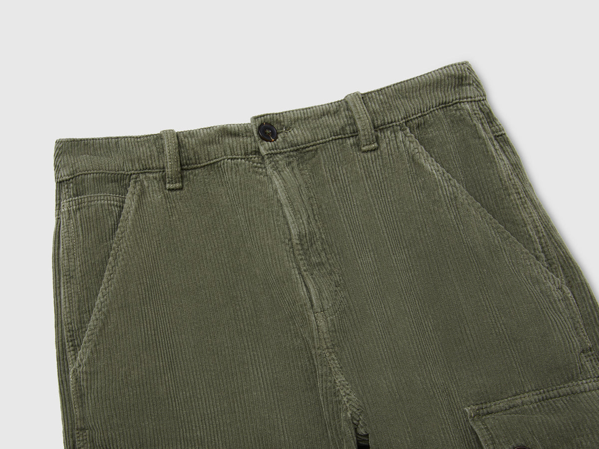 Pantaloni cargo in velluto effetto used