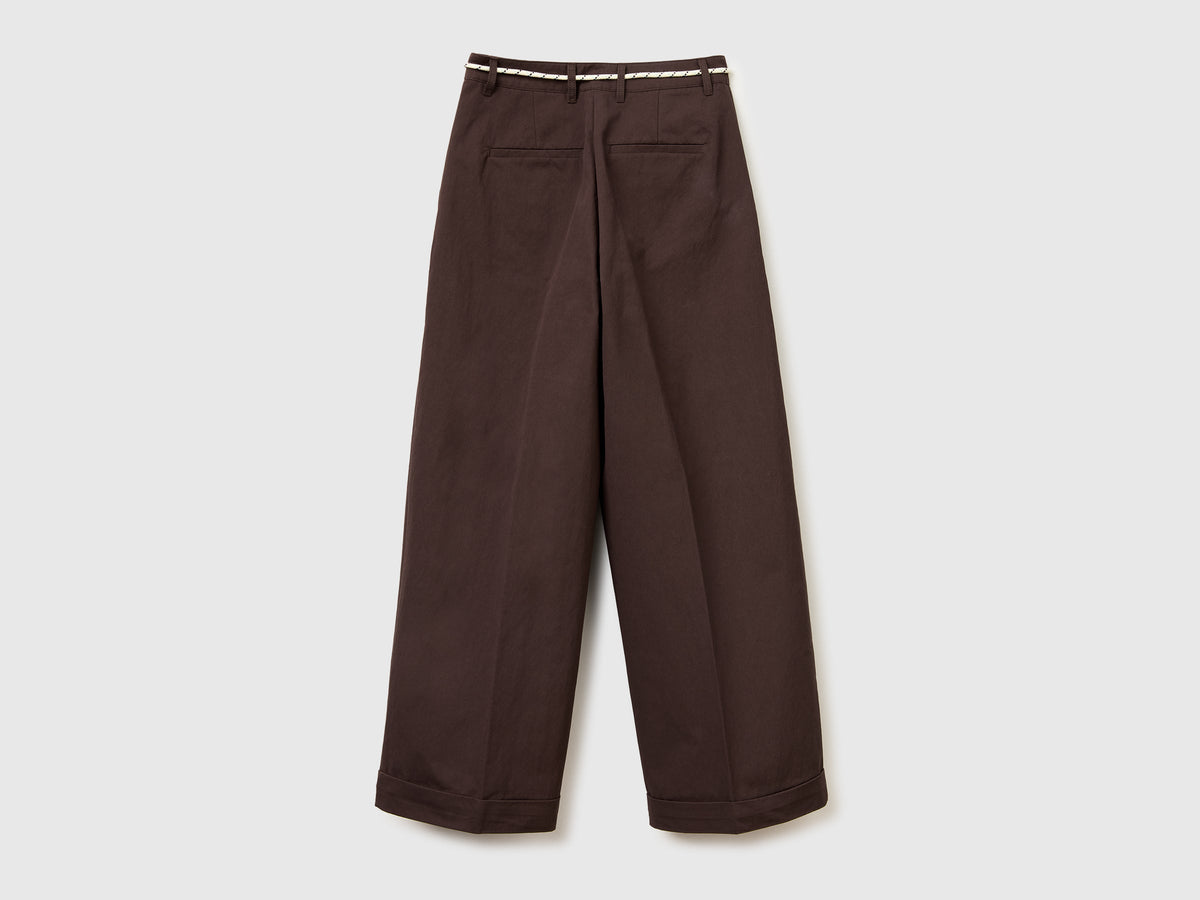 Pantaloni con cordoncino