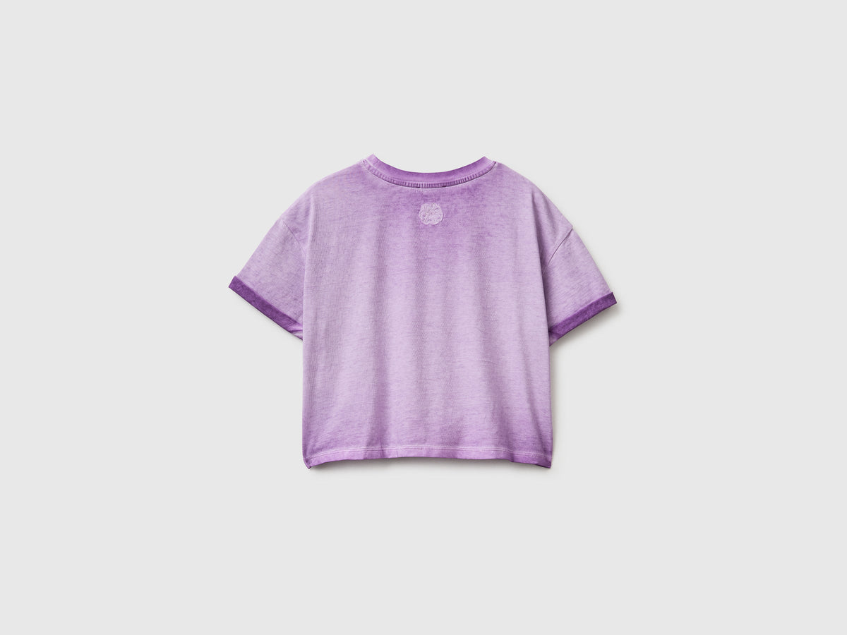T-shirt con stampa e nodo