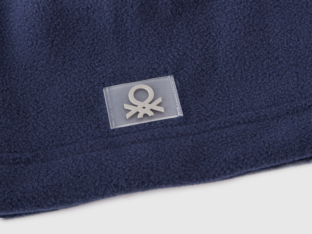 Berretto con logo in pile