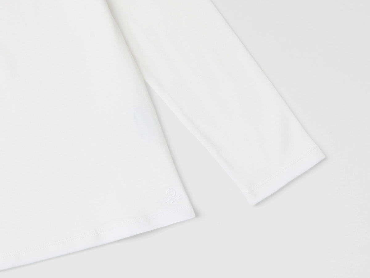 T-shirt stretch con collo alto