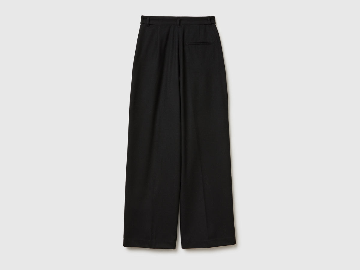 Pantaloni ampi in flanella