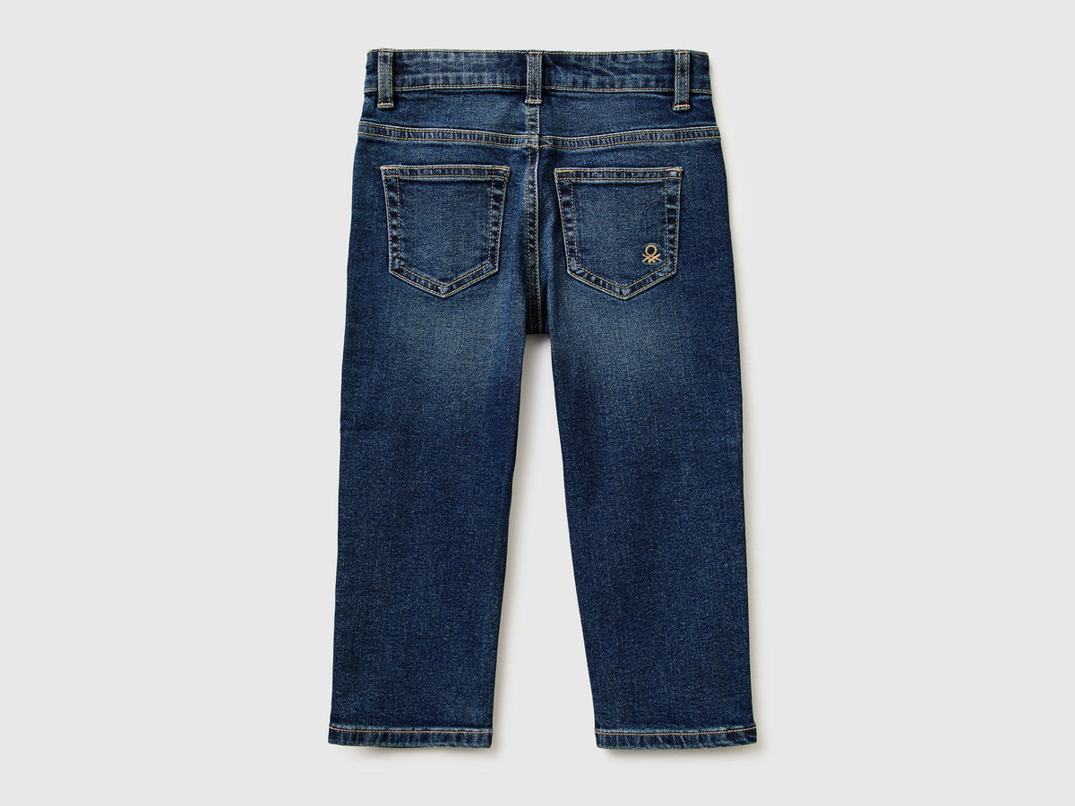 Jeans loose fit con rotture