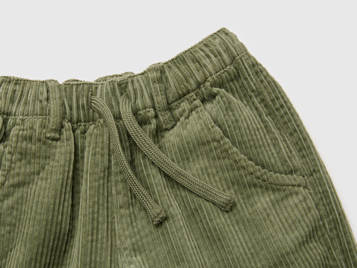 Pantaloni in velluto a costine