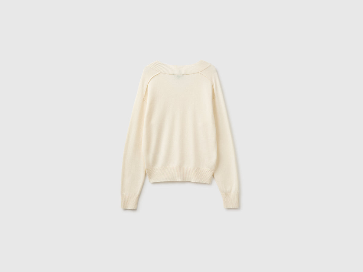 Maglia morbida con scollo a V in misto cashmere