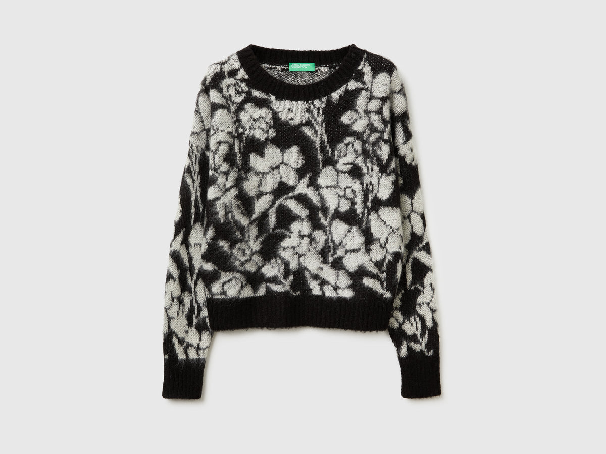 Maglia con fantasia floreale