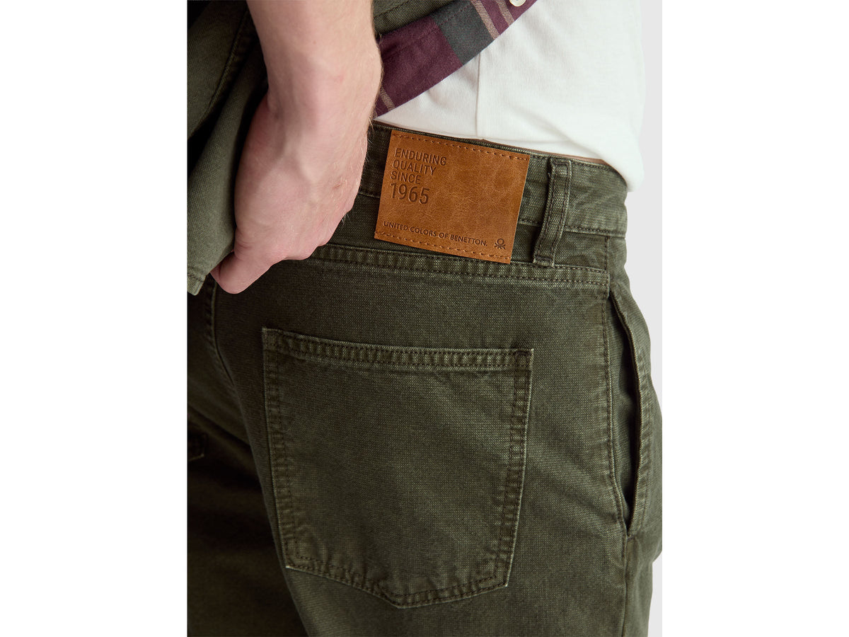 Chino straight fit