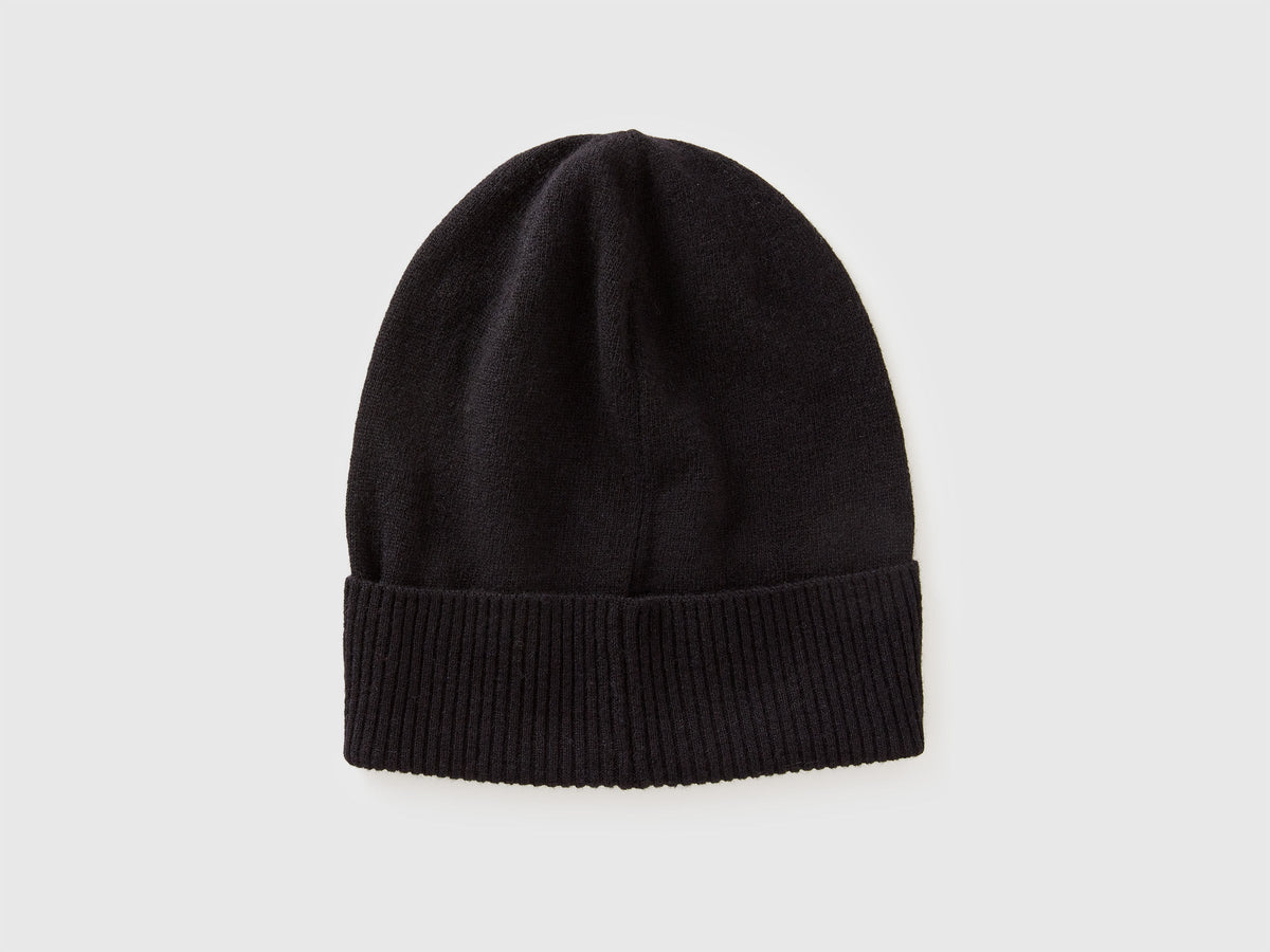 Cappello nero in pura lana Merino