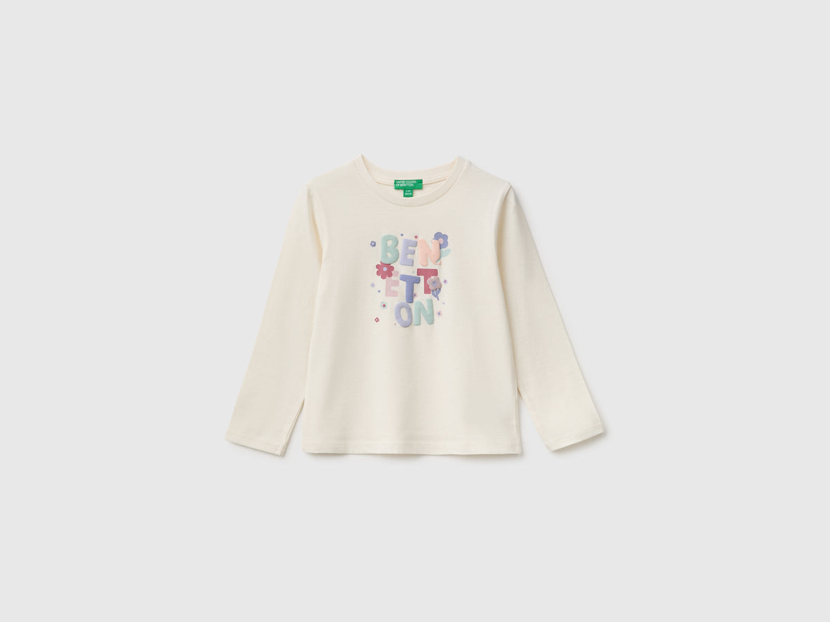 T-shirt con stampa effetto rigonfio