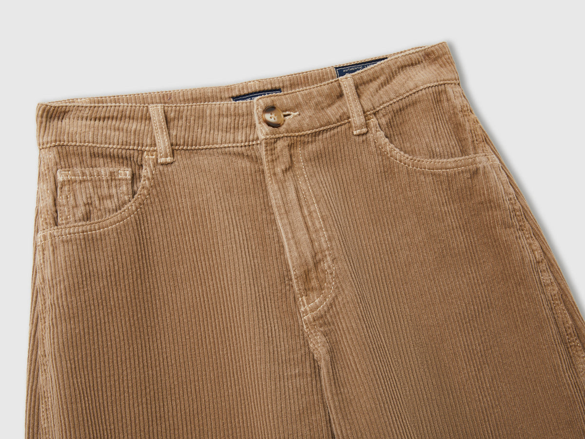 Pantaloni barrel fit in velluto a costine lavaggio vintage