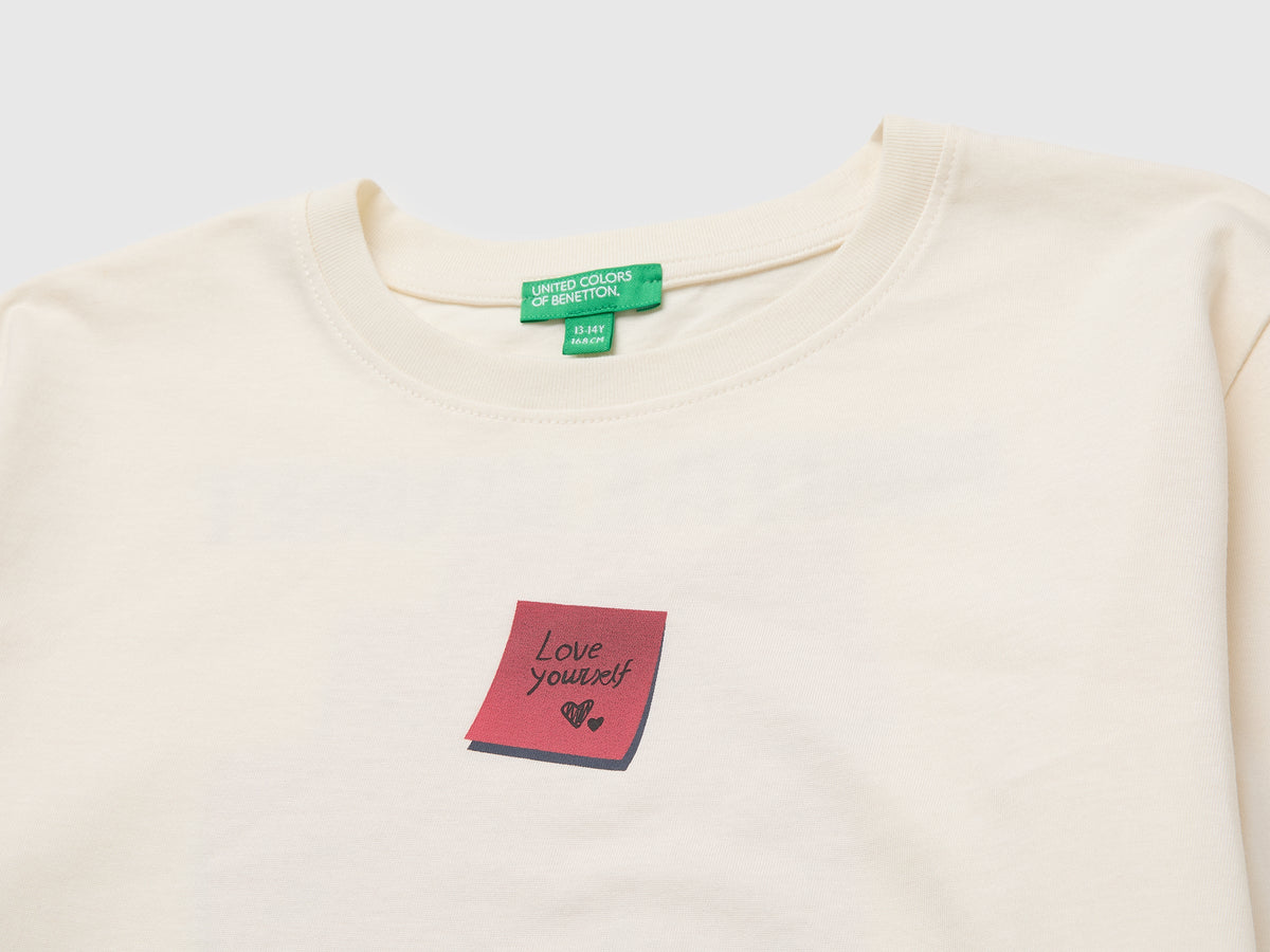T-shirt in cotone bio con ricamo