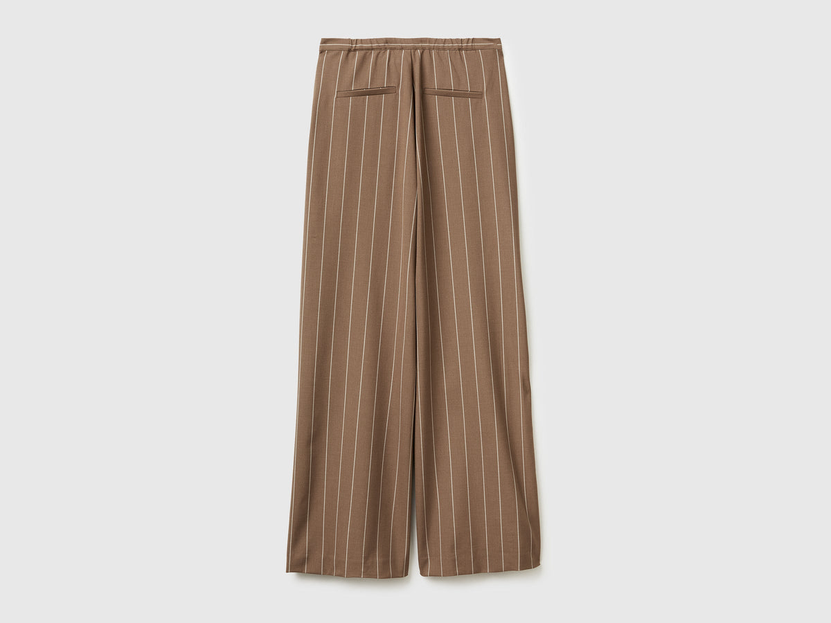 Pantaloni gessati gamba larga