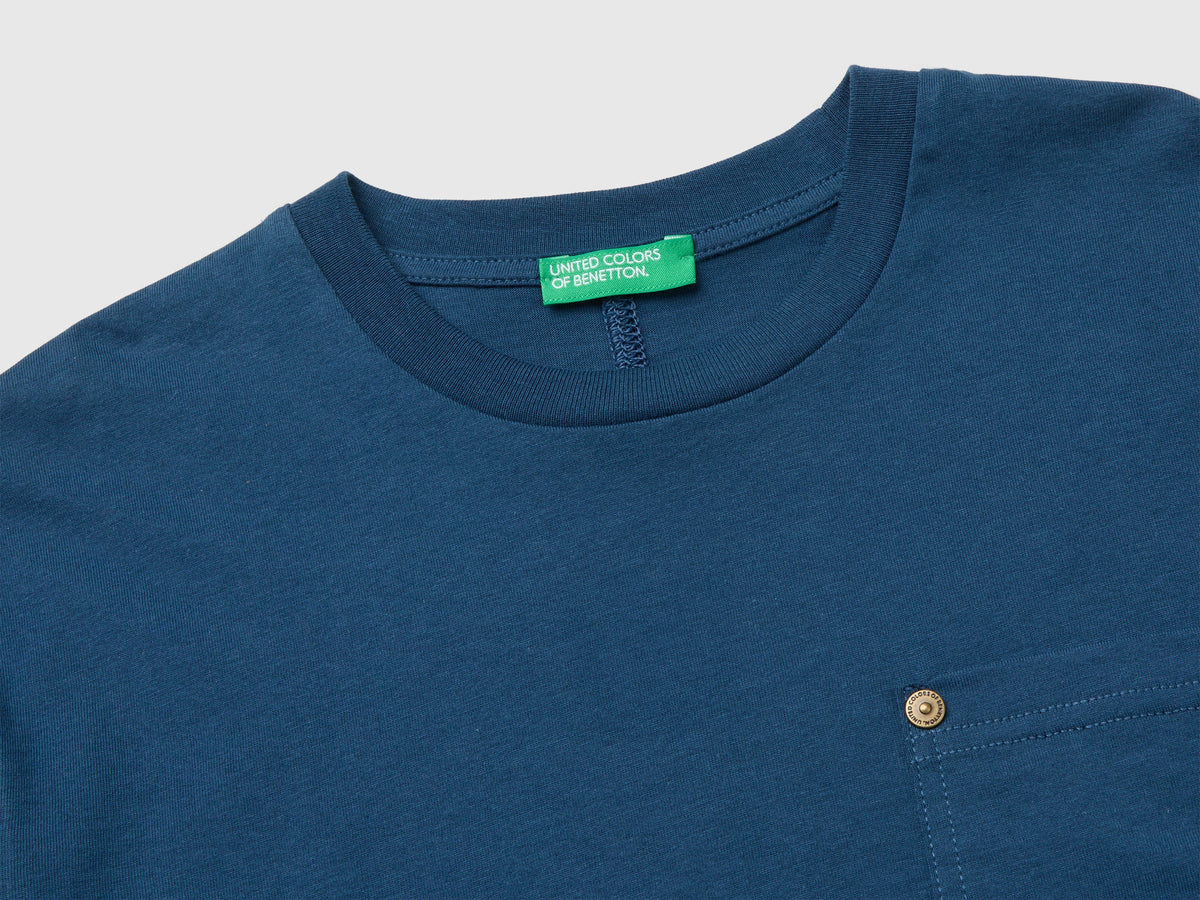 T-shirt over fit con taschino