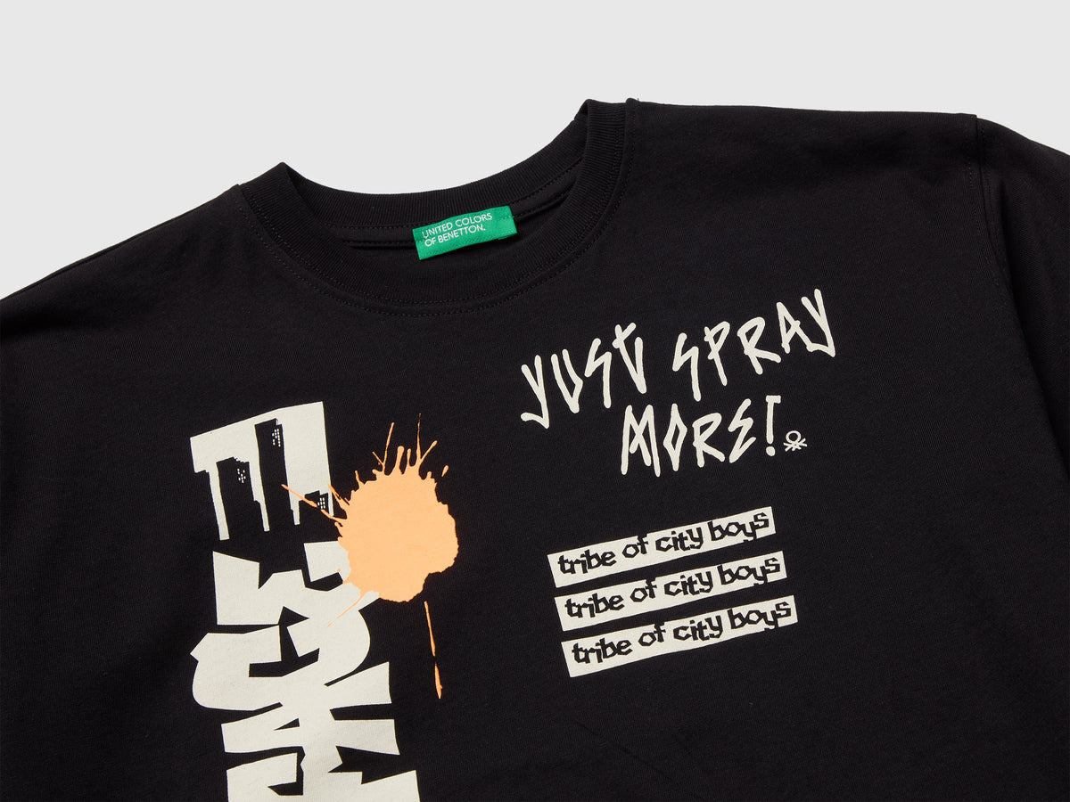 T-shirt con stampa fronte e retro