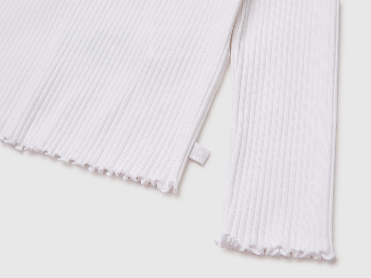 T-shirt a costine in cotone bio stretch