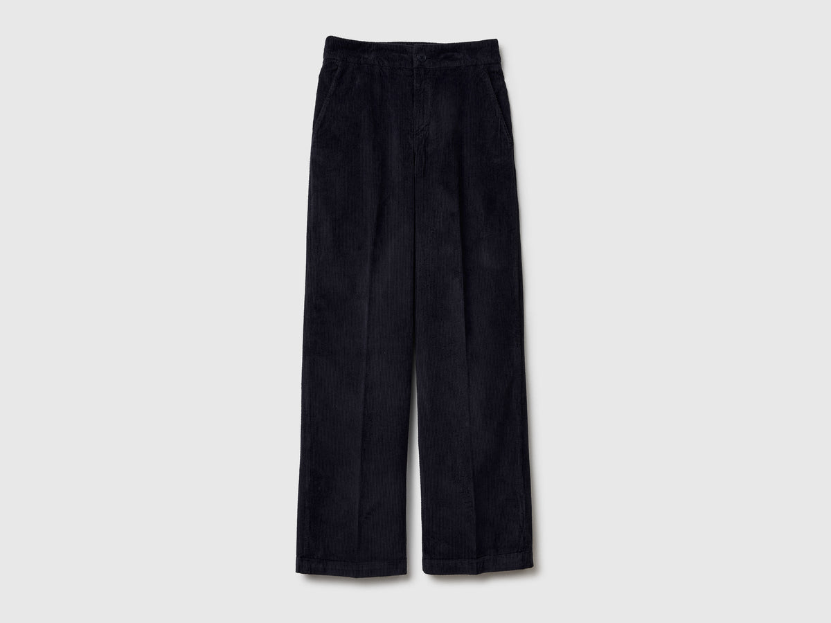 Pantaloni ampi in velluto