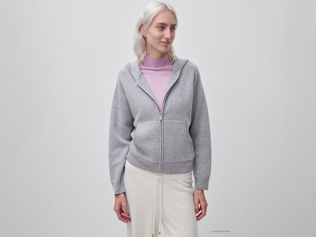 Maglia con zip e cappuccio in misto lana e cashmere