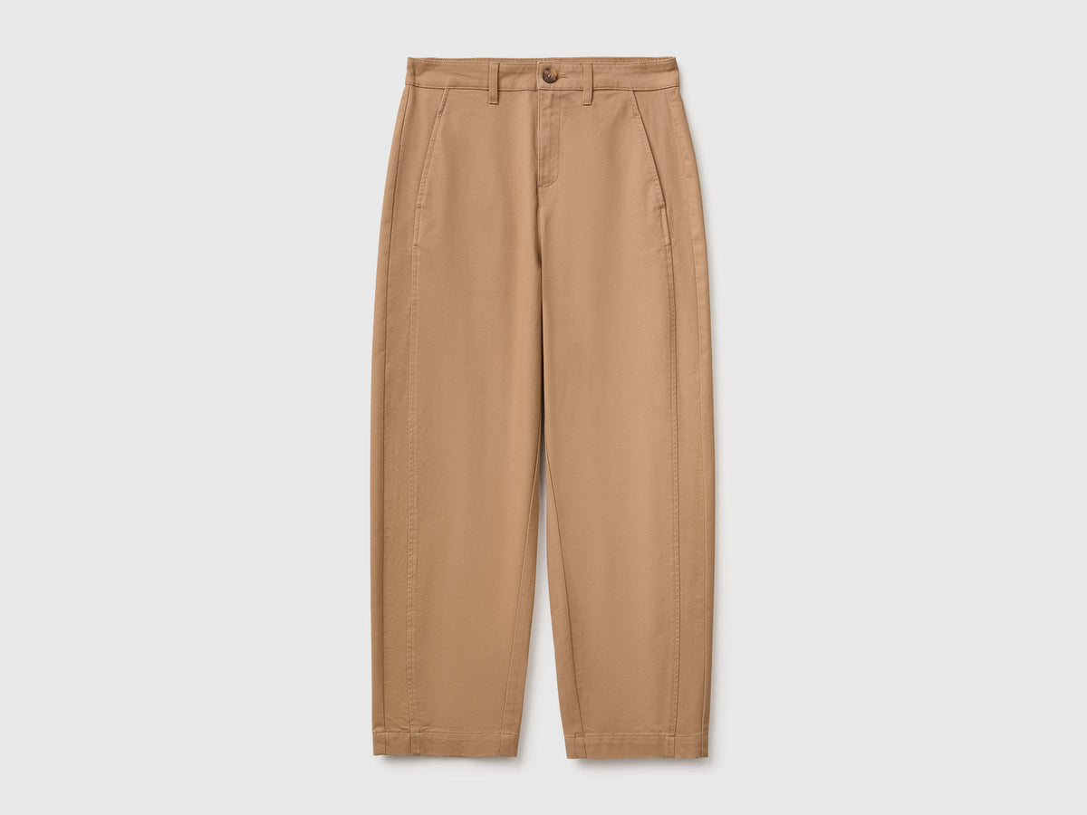 Pantaloni a vita bassa